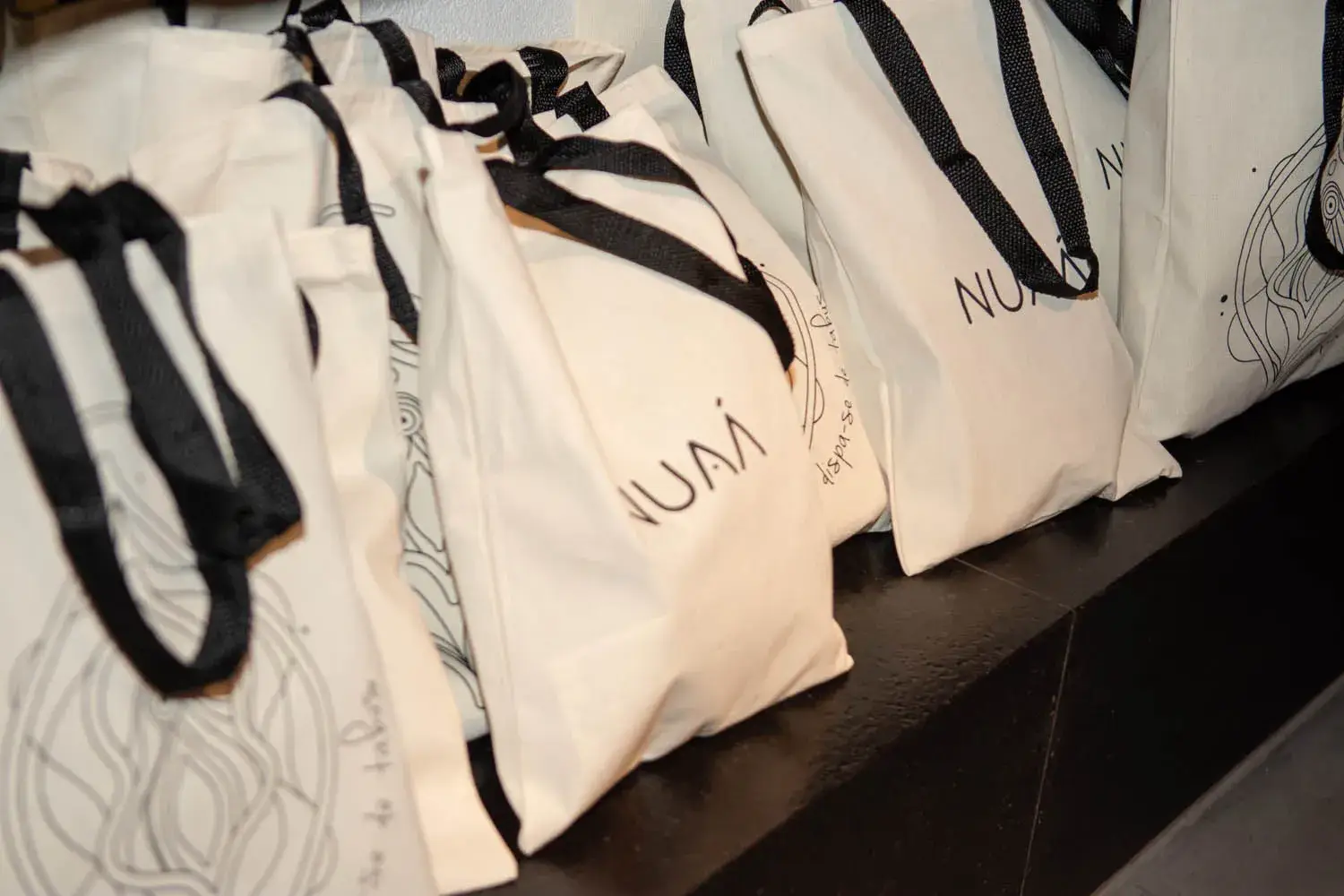 Gift Bag Nuaá no Pause - Toda Mãe Merece um Pause - Just Real Moms