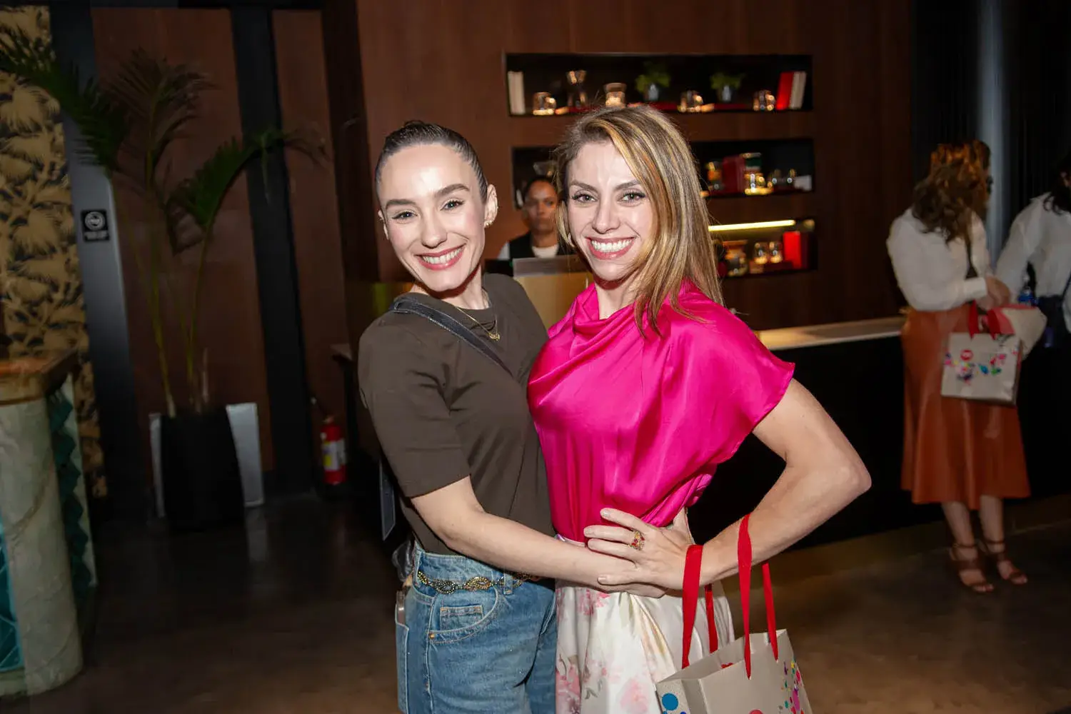 Mães amigas no evento de sexualidade feminina do Pause - Toda Mãe Merece um Pause - Just Real Moms