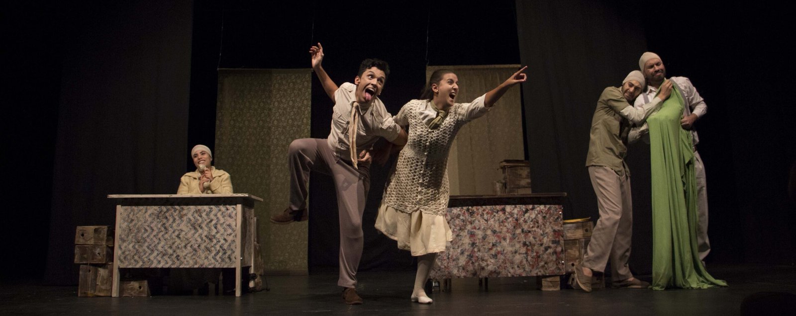 riokids-teatro-umheroifanfarraoesuamaebemvalente