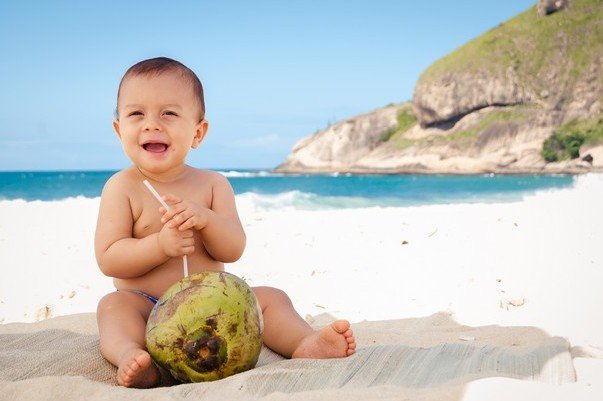 Cuidados com crianças na praia - Just Real Moms