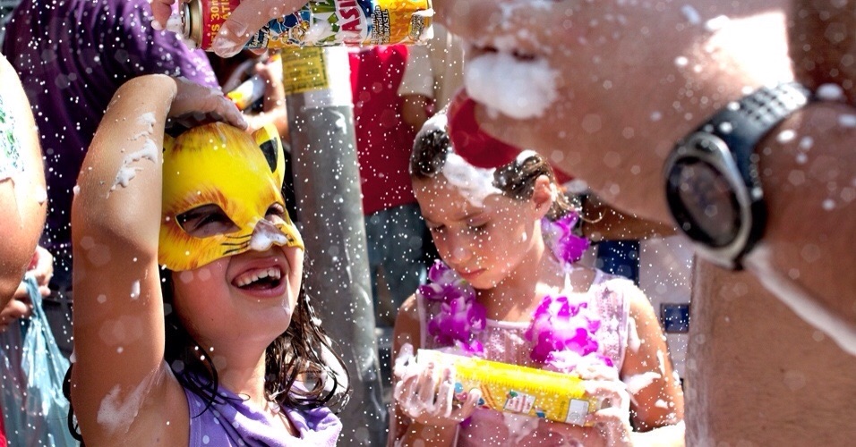 10 dicas para manter seu filho seguro no Carnaval!
