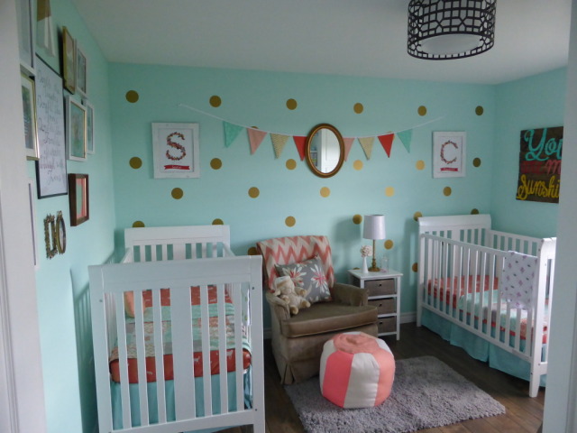 Quartos para bebês gêmeos - Just Real Moms
