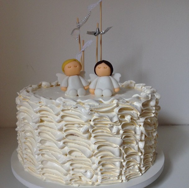Bolo de batizado decorado - Just Real Moms