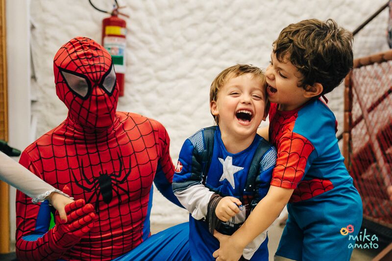 Aniversário de gêmeos - Just Real Moms