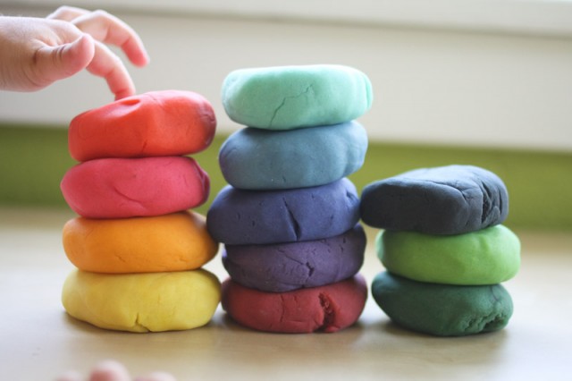 Atividades de artes para fazer em casa com as crianças!
