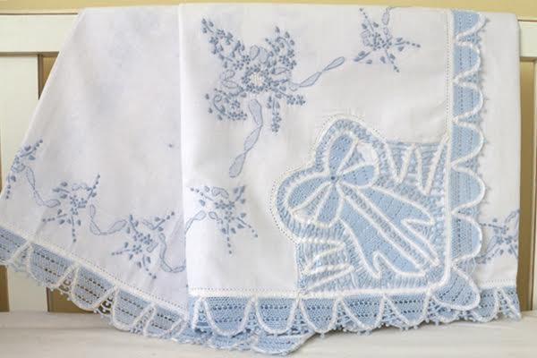 Enxoval bebê com produtos artesanais e super charmosos!