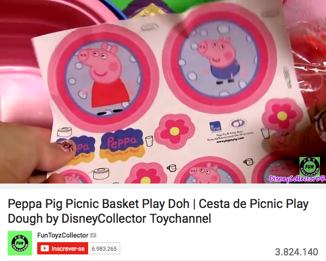 Abrir brinquedos no Youtube - Just Real Moms
