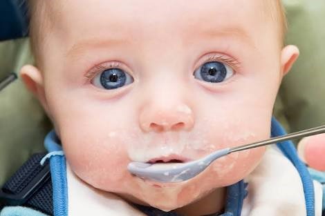 Quando os bebês começam a conhecer novos alimentos? #PrimeirasDescobertas