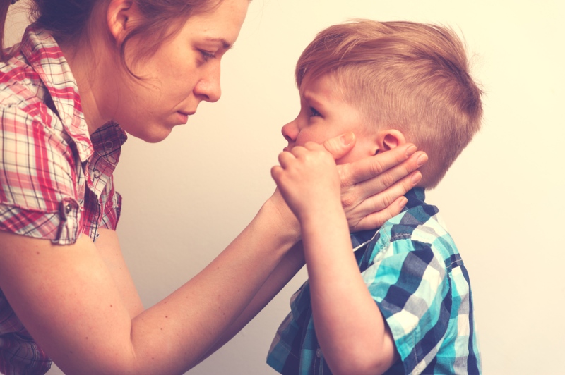 5 motivos para você não engolir o choro (nem mandar seu filho engolir) - por Ana Paula Puga