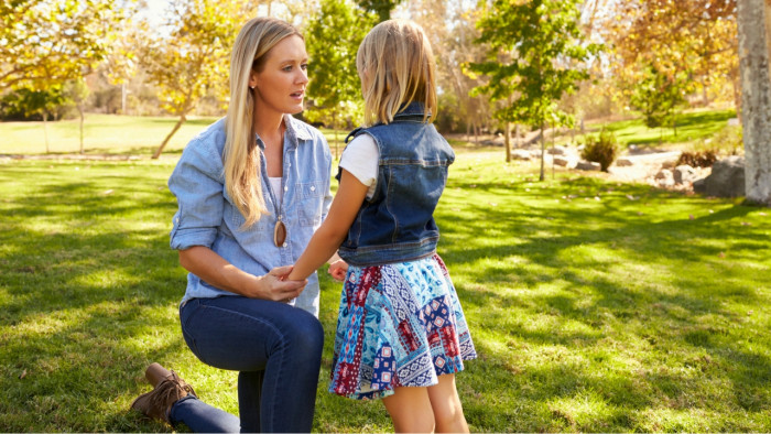 Ao invés de gritar com os seus filhos, tente usar essas duas frases