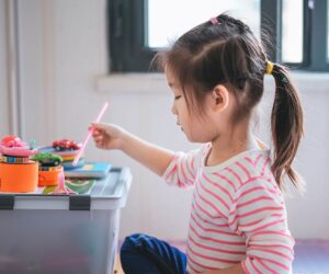 Plataformas-Educacionais-Guia-De-Fornecedores-Just-Real-Moms