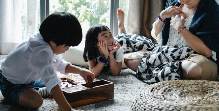 10 ideias de jogos para brincar (e aprender) em família