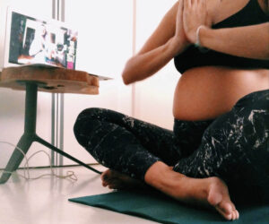 Just-Real-Moms-Luiza-Souza-Yoga