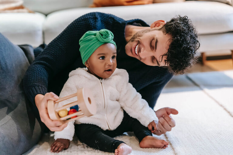 8 dicas para ajudar o seu filho(a) a sentar, com segurança!