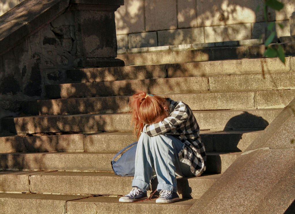 Qual o impacto do abuso de álcool e drogas pelos pais na vida dos filhos Just Real Moms