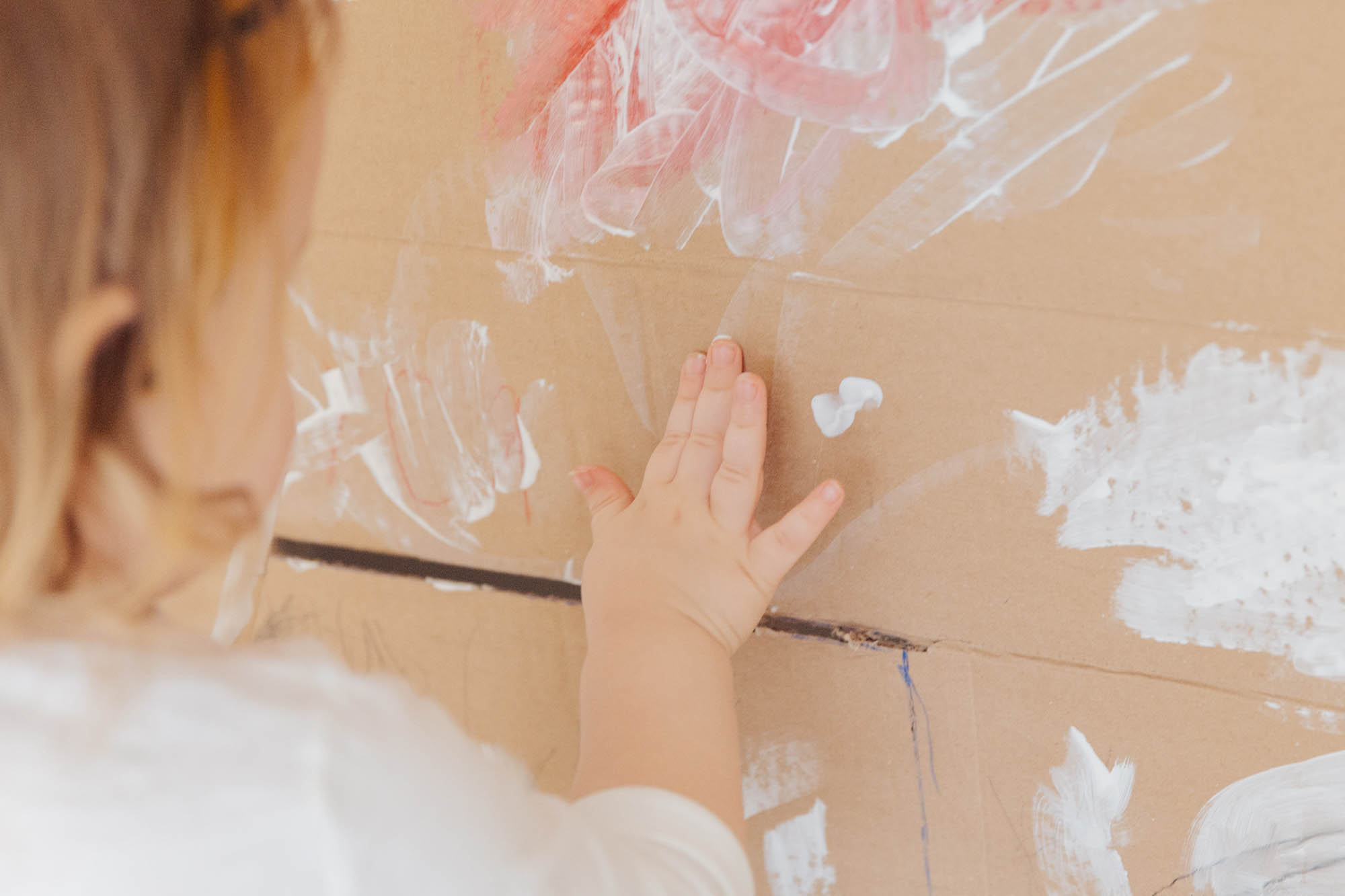 Pintura do Dedo Montessoriana Just Real Moms