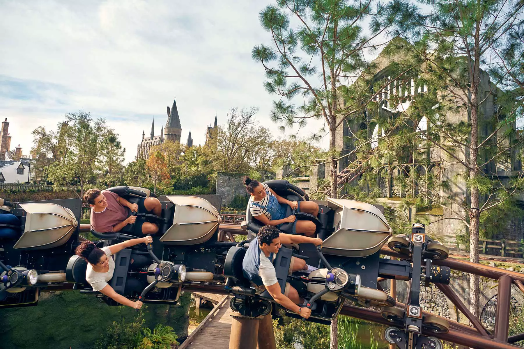 Harry Potter Hagrid Magical Creature Island of Adventures Parques em Orlando Just Real Moms