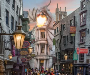 The-Wizarding-World-of-Harry-Potter-Dragon-Alley-Orlando-Just-Real-Moms