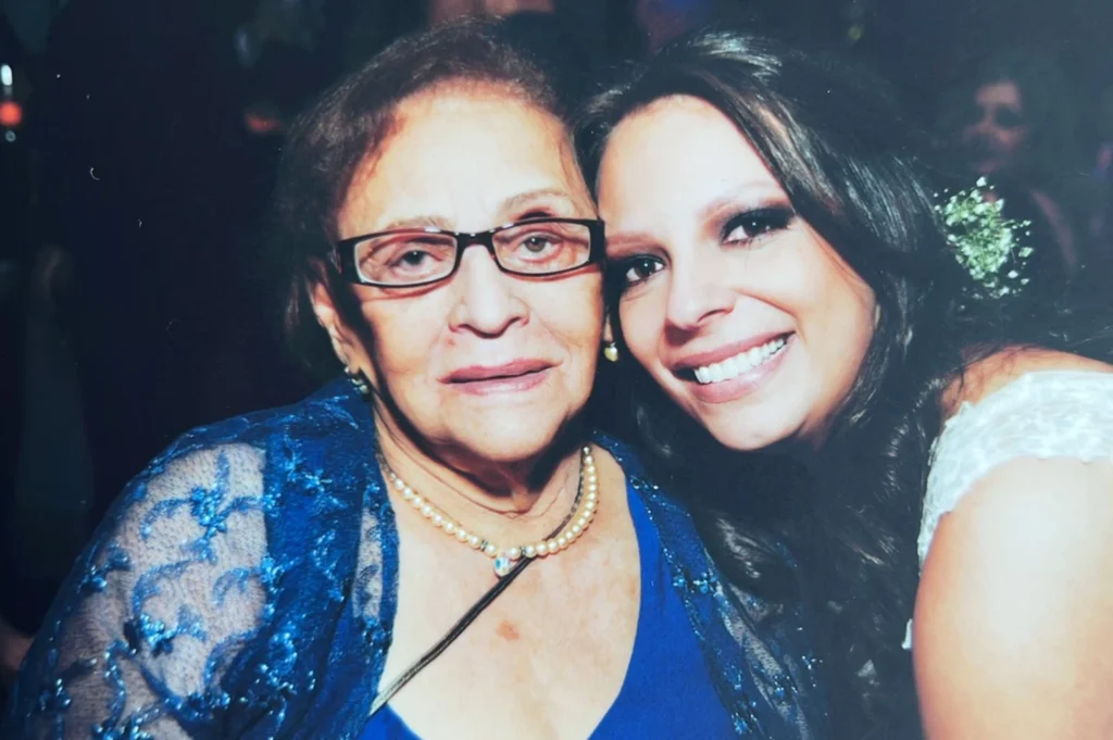 Vovó Landa com Pietra no dia de seu Casamento - Just Real Moms