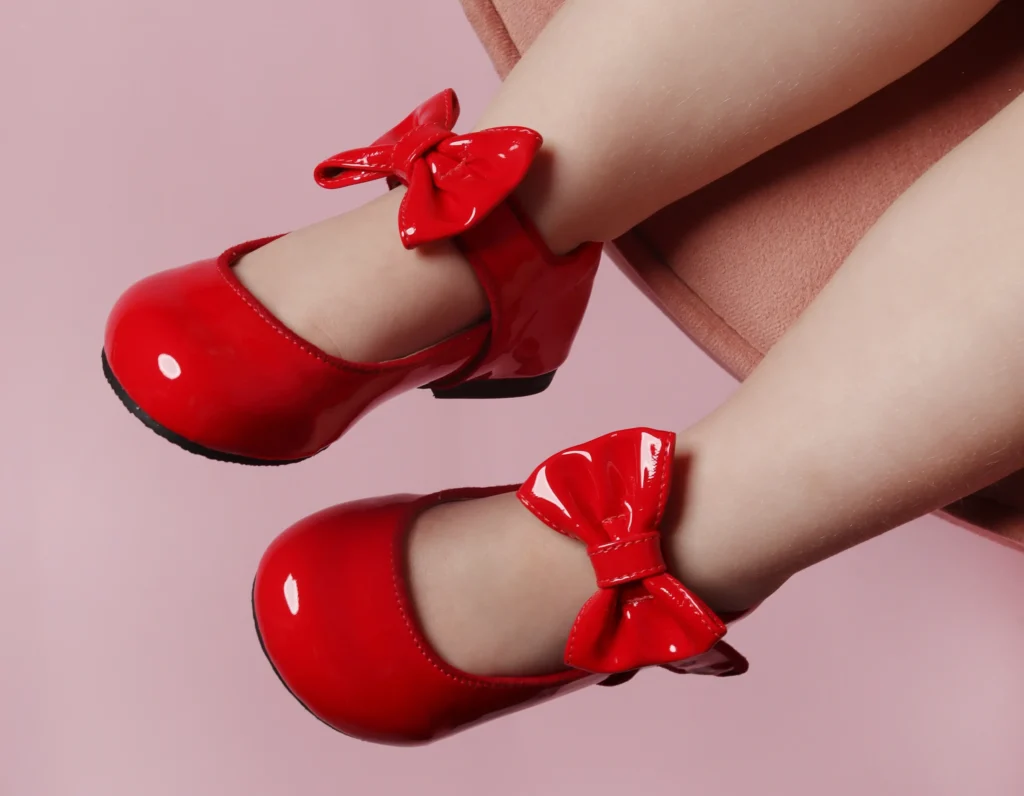 Sapatilha de verniz vermelho da Amoreco Calçados