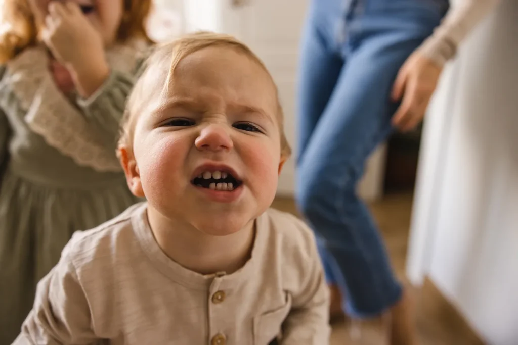 criança com trauma dentário
