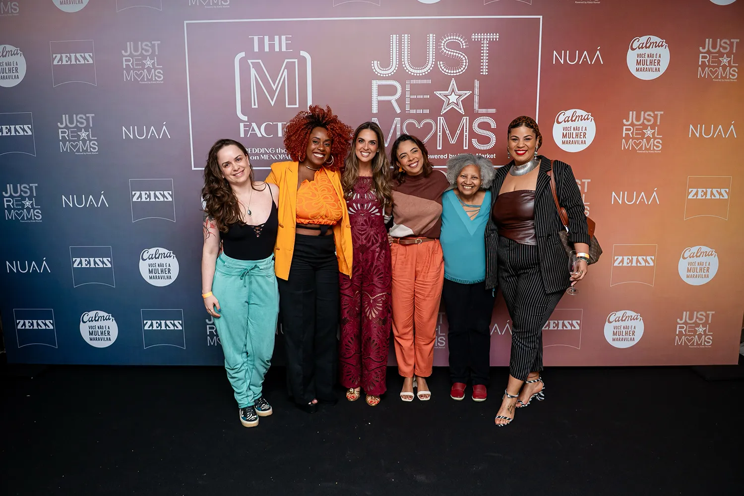 Fernanda Paronetto com Caroline Amanda do Yoni das Pretas e convidadas