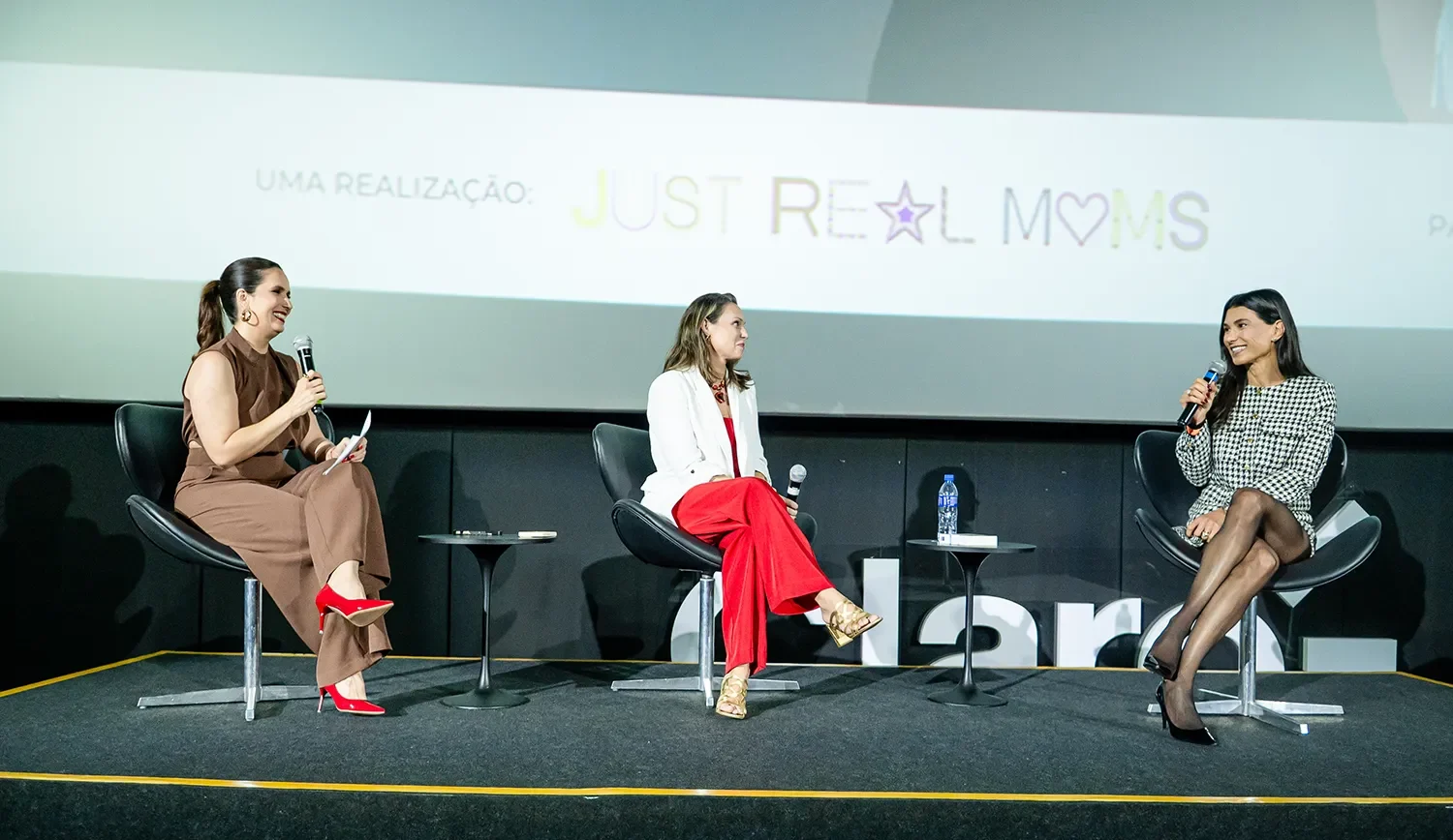Painel moderado por Karina Godoy com Dra. Alessandra Feltre e Dra. Ana Priscila Soggia pós documentário do The M Factor no Cinépolis do JK Iguatemi