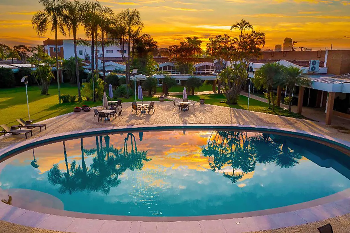 Piscina do Hotel JP Ribeirão Preto Resort & Convenções