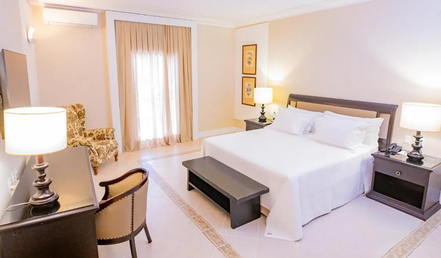 Quarto casal do Hotel JP Ribeirão Preto Resort & Convenções