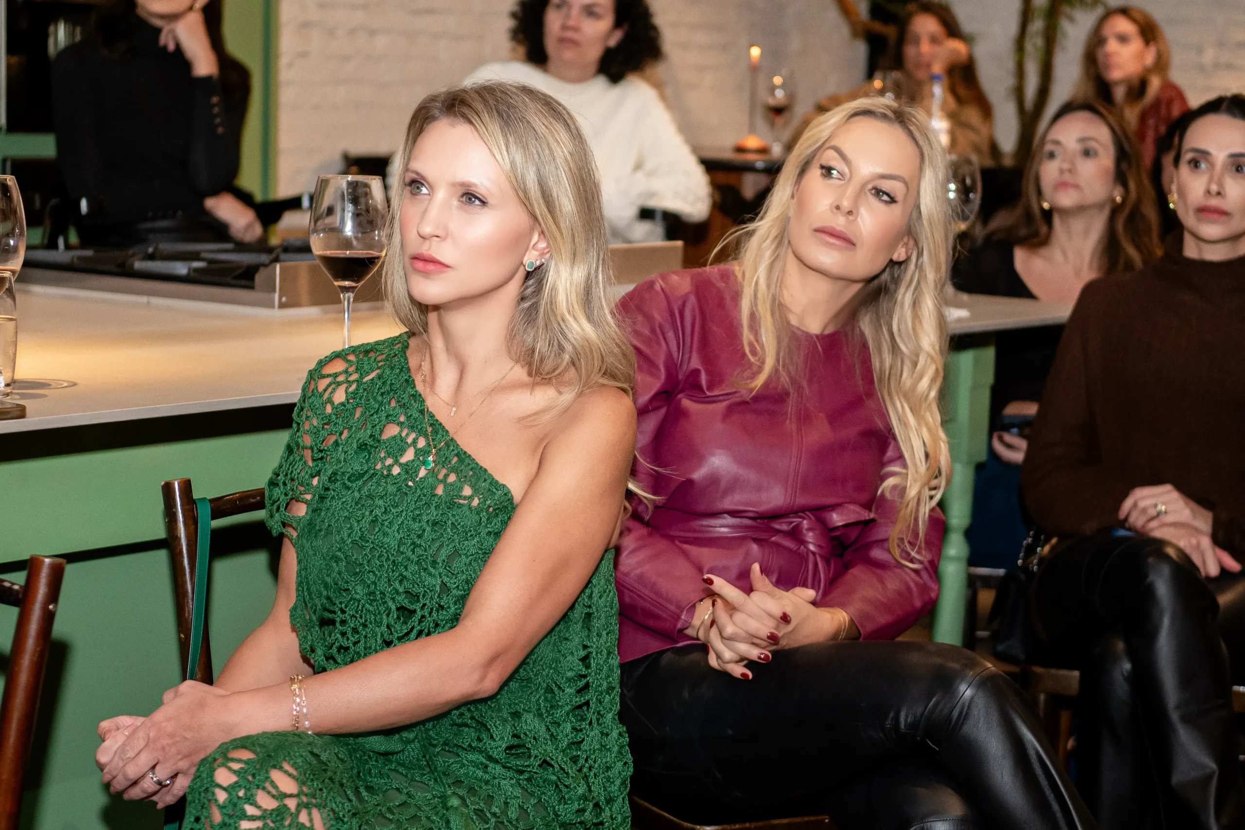 Raquel Assad e Fernanda Bergman no evento de Inteligência Artificial das Mães da Pracinha da Vila Nova Conceição e Just Real Moms