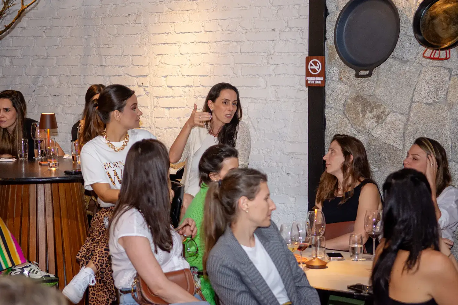 Perguntas no Petit Comité do Just Real Moms - Talk com Isa Minatel para Mães da Pracinha da Vila Nova Conceição