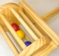 Chocalho-Andador-Assinatura-de-Brinquedos-Educacionais-Just-Real-Moms