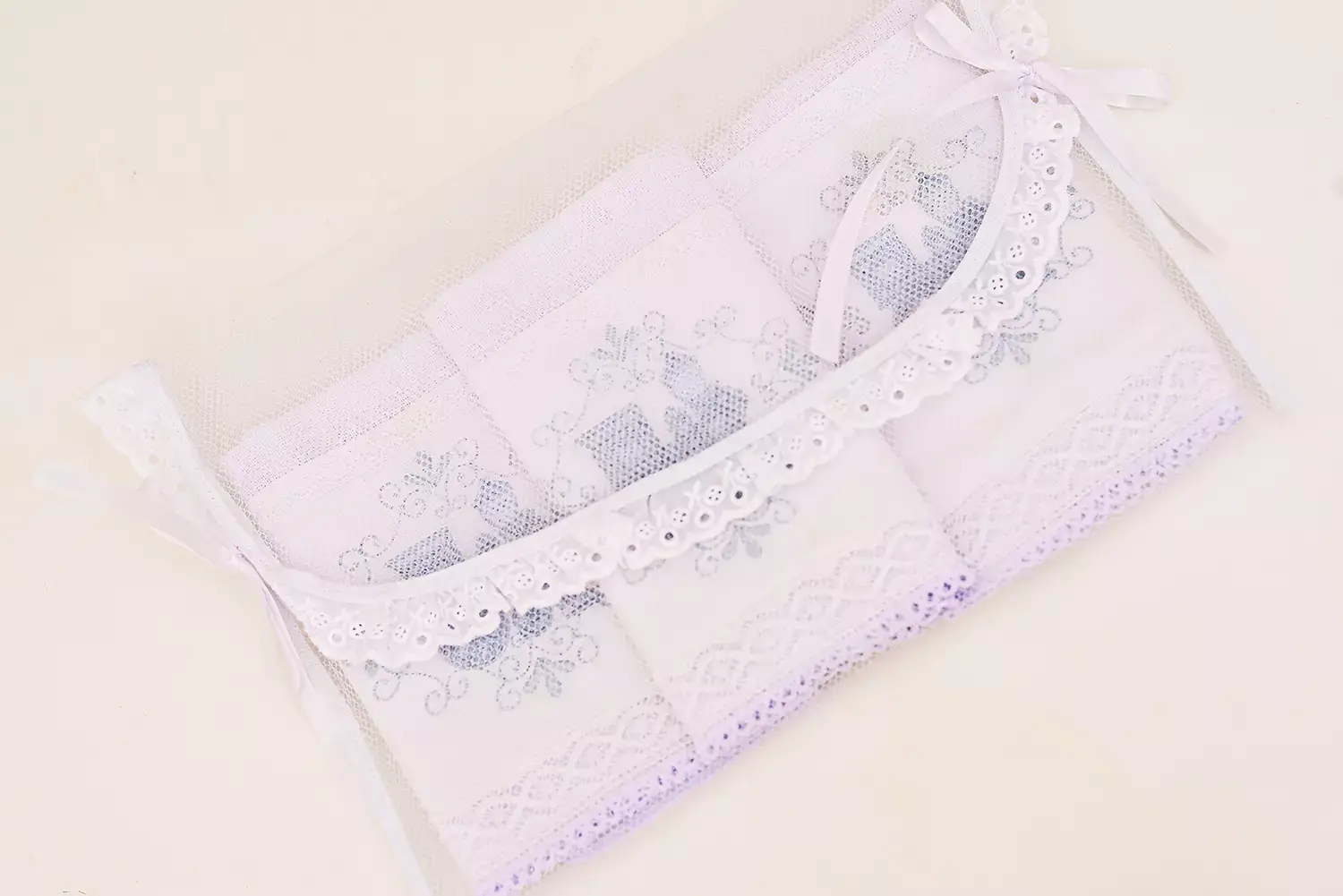 Paninhos pro bebê com bordados - Just Real Moms