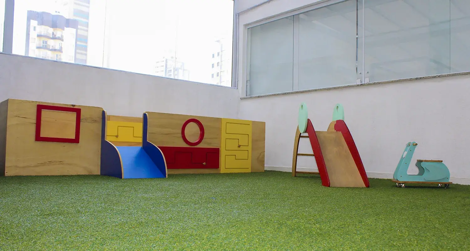 parque do berçário da Petit Kids Cultural Center, escola infantil bilingue