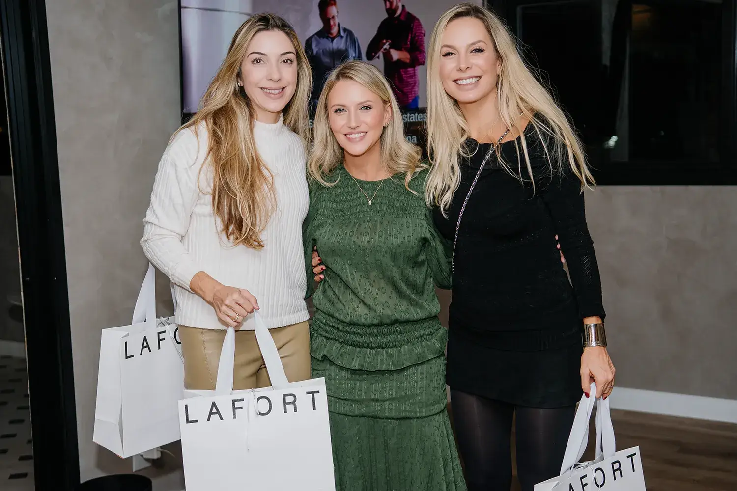 Sorteio Lafort moda feminina - evento de degustação de vinho para as Mães da Pracinha da Vila Nova Conceição e Just Real Moms