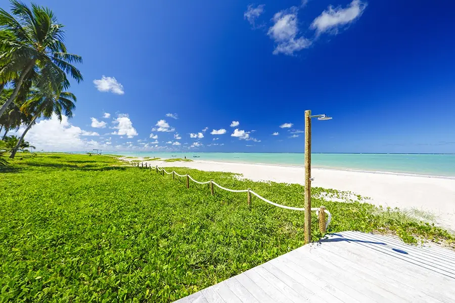 Praia da Pousada Anttunina em Alagoas - para as férias de julho