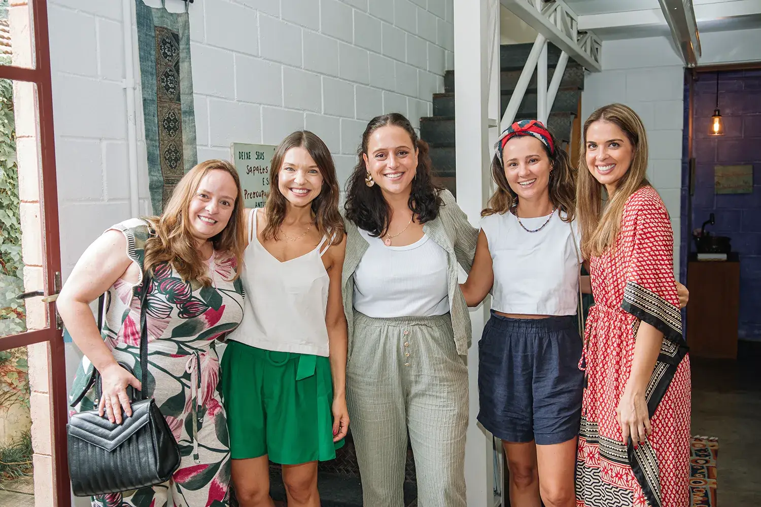 Fê Paronetto com convidadas no evento do Just Real Moms