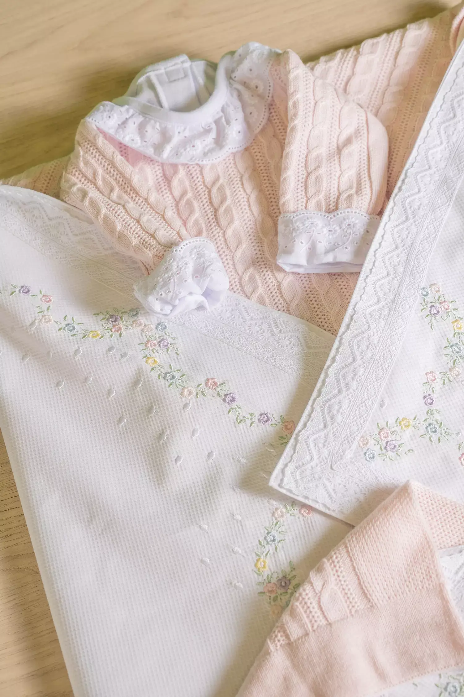 Kit berço e saída de maternidade - Just Real Moms