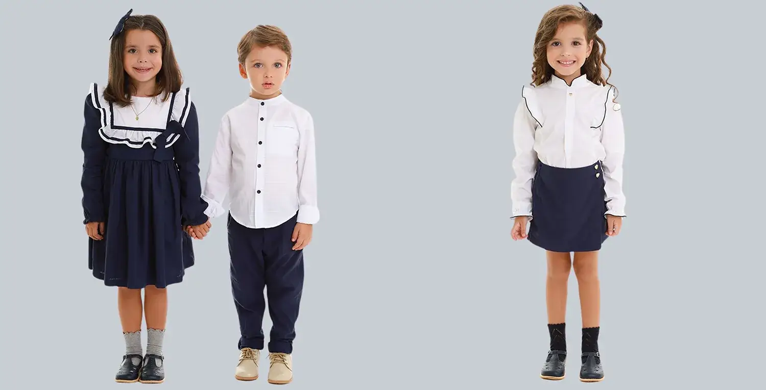 Crianças usando roupas infantis da Mercato Petit