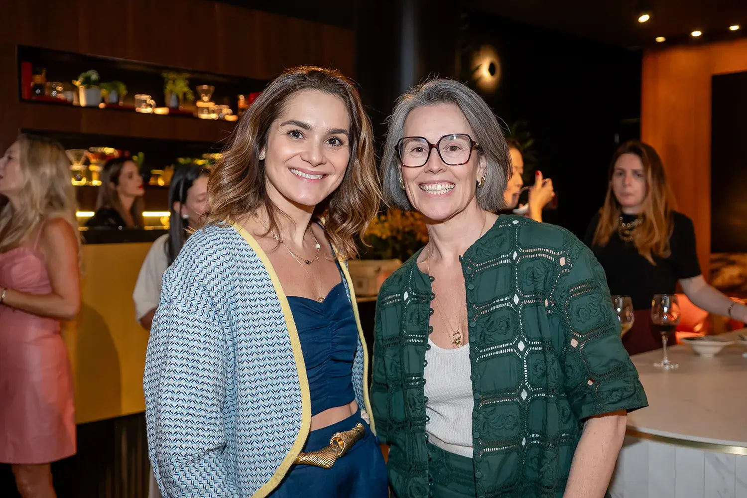 Maria Gandini e Sócia na Ava Mulher no Petit Comitê com as Mães da Pracinha da Vila Nova Conceição, na Casa DUPAC, com tema de menopausa - Just Real Moms