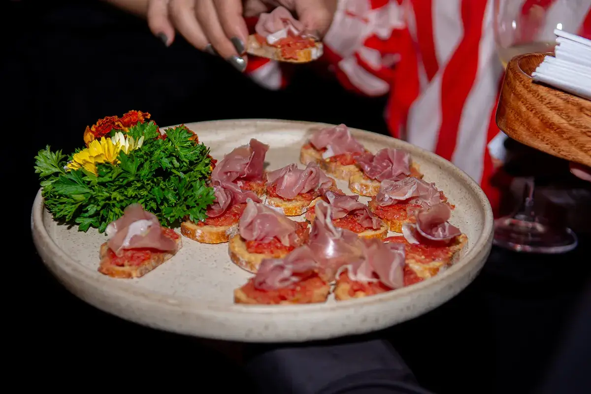 Aperitivos - Petit Comité do Just Real Moms - Talk com Isa Minatel para Mães da Pracinha da Vila Nova Conceição