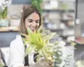 Fernanda-Paronetto-Workshop-Flores-Soul-Flo-Just-Real-Moms